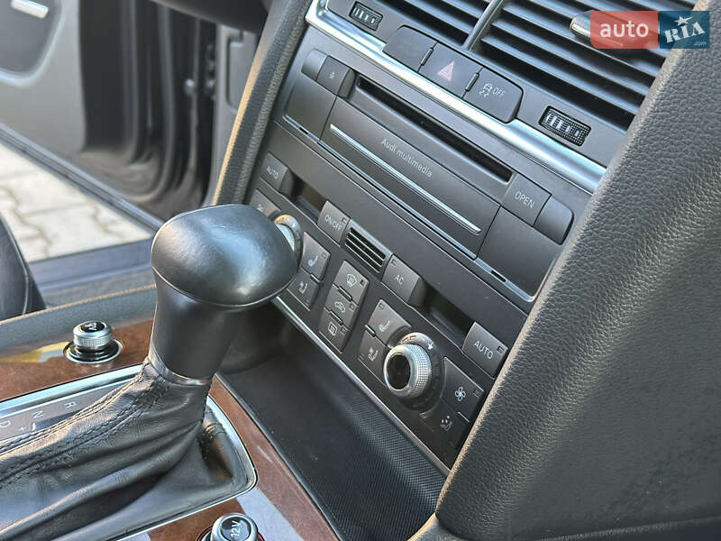 Внедорожник / Кроссовер Audi Q7 2011 в Одессе