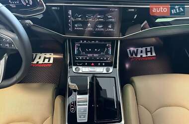 Позашляховик / Кросовер Audi Q7 2023 в 