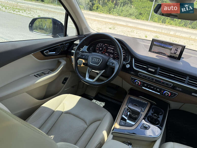 Внедорожник / Кроссовер Audi Q7 2016 в Днепре