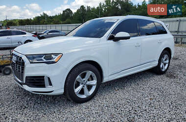 Внедорожник / Кроссовер Audi Q7 2021 в 