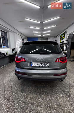 Внедорожник / Кроссовер Audi Q7 2014 в 