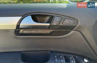 Внедорожник / Кроссовер Audi Q7 2012 в 