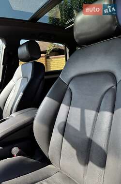 Внедорожник / Кроссовер Audi Q7 2012 в 