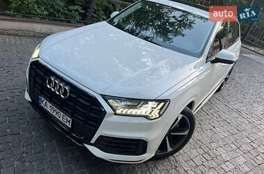 Внедорожник / Кроссовер Audi Q7 2019 в 