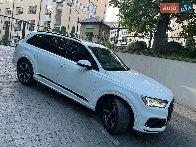 Позашляховик / Кросовер Audi Q7 2019 в Києві фото 6 Позашляховик / Кросовер Audi Q7 2019 в Києві
