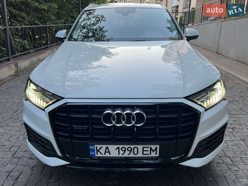 Позашляховик / Кросовер Audi Q7 2019 в Києві фото 20 Позашляховик / Кросовер Audi Q7 2019 в Києві