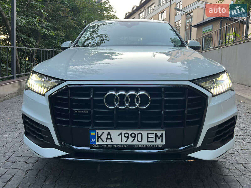 Позашляховик / Кросовер Audi Q7 2019 в Києві фото 22 Позашляховик / Кросовер Audi Q7 2019 в Києві