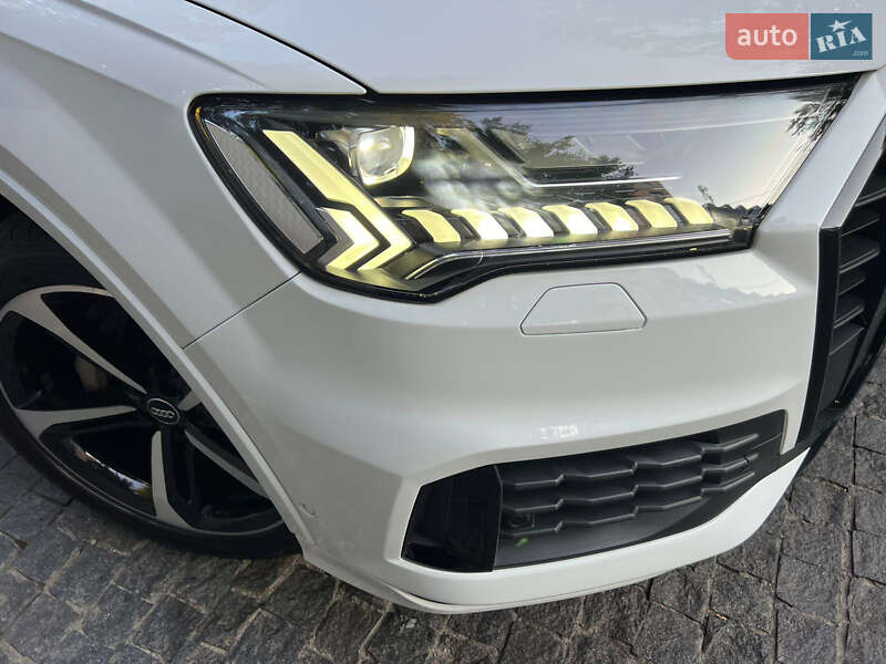 Позашляховик / Кросовер Audi Q7 2019 в Києві фото 29 Позашляховик / Кросовер Audi Q7 2019 в Києві