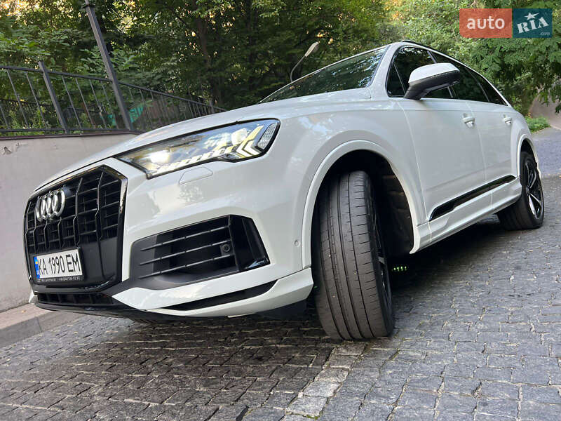 Позашляховик / Кросовер Audi Q7 2019 в Києві фото 36 Позашляховик / Кросовер Audi Q7 2019 в Києві