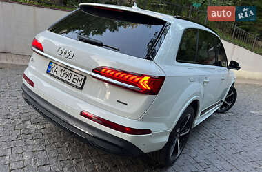 Внедорожник / Кроссовер Audi Q7 2019 в 