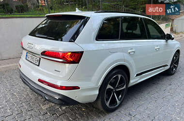 Внедорожник / Кроссовер Audi Q7 2019 в 
