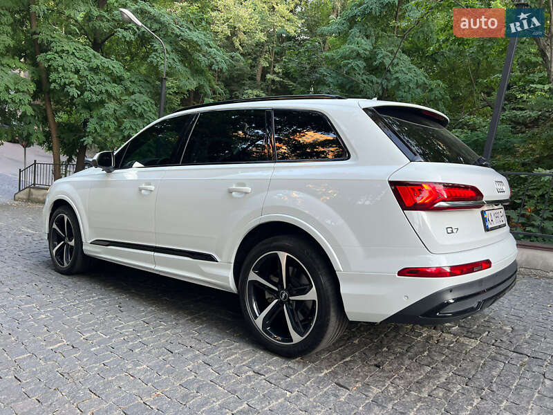 Позашляховик / Кросовер Audi Q7 2019 в Києві фото 127 Позашляховик / Кросовер Audi Q7 2019 в Києві