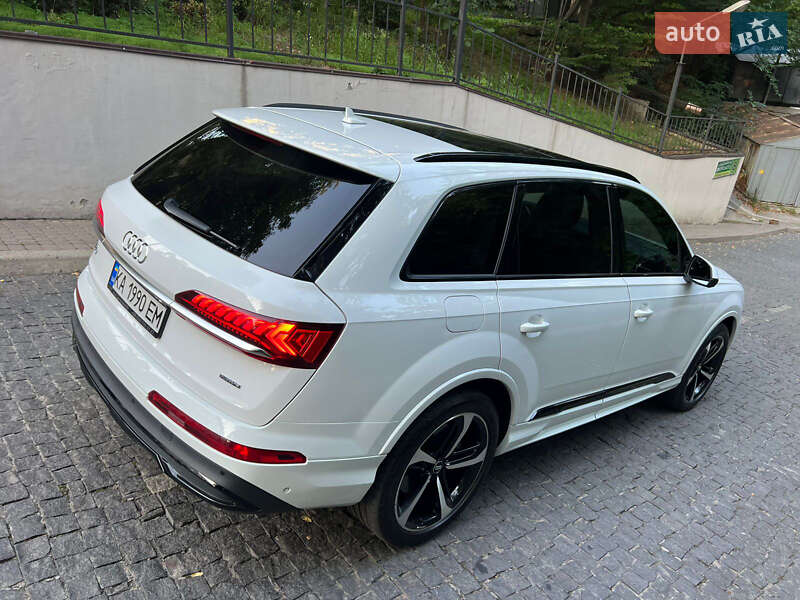 Позашляховик / Кросовер Audi Q7 2019 в Києві фото 131 Позашляховик / Кросовер Audi Q7 2019 в Києві