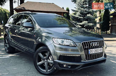 Внедорожник / Кроссовер Audi Q7 2013 в 