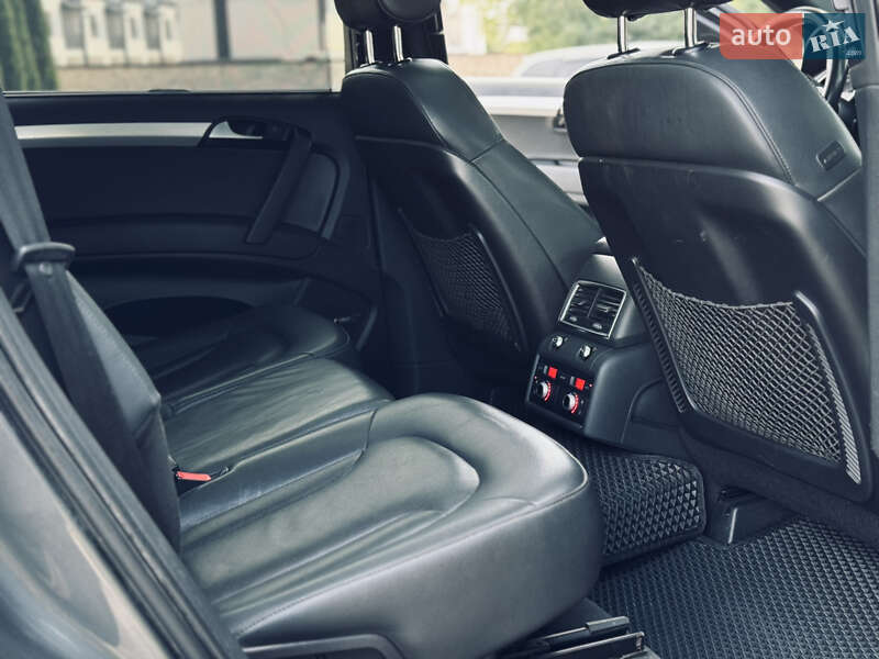 Внедорожник / Кроссовер Audi Q7 2013 в Тернополе