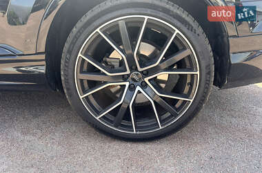 Внедорожник / Кроссовер Audi Q7 2020 в 