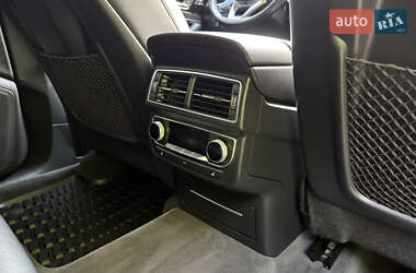 Внедорожник / Кроссовер Audi Q7 2017 в 