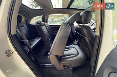 Внедорожник / Кроссовер Audi Q7 2013 в 