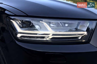 Внедорожник / Кроссовер Audi Q7 2015 в 