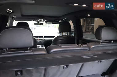Внедорожник / Кроссовер Audi Q7 2015 в 