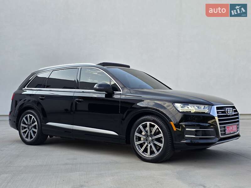 Внедорожник / Кроссовер Audi Q7 2017 в Луцке