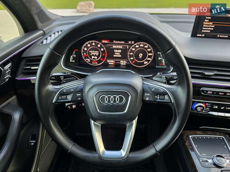 Внедорожник / Кроссовер Audi Q7 2017 в Луцке