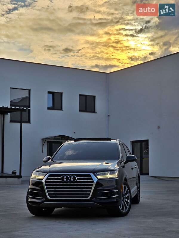 Внедорожник / Кроссовер Audi Q7 2017 в Луцке