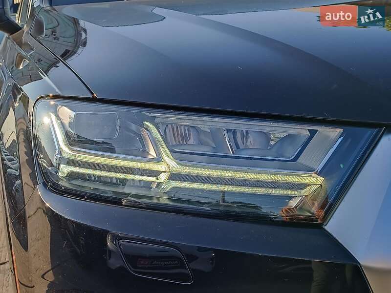 Позашляховик / Кросовер Audi Q7 2018 в Харкові