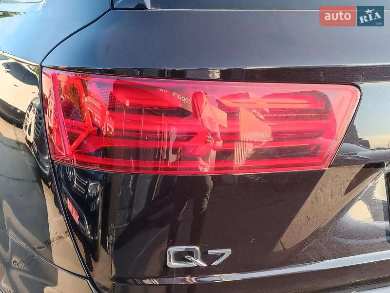 Позашляховик / Кросовер Audi Q7 2018 в Харкові
