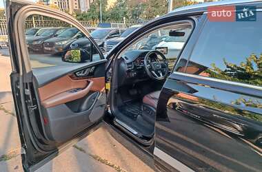 Внедорожник / Кроссовер Audi Q7 2018 в 