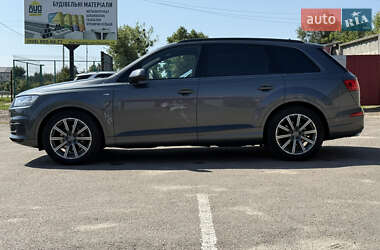 Внедорожник / Кроссовер Audi Q7 2017 в 