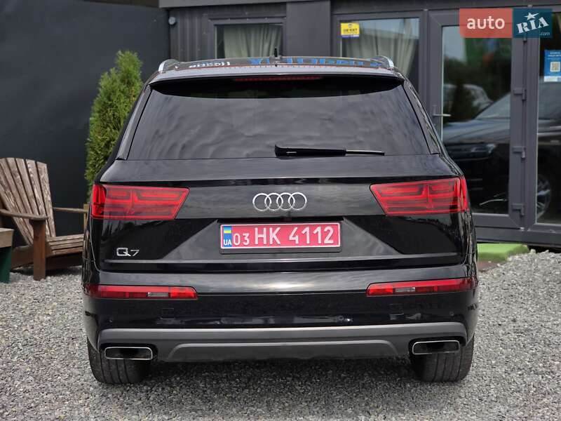 Внедорожник / Кроссовер Audi Q7 2018 в Тернополе