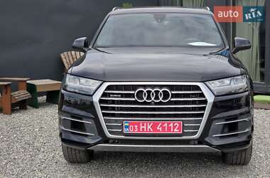 Внедорожник / Кроссовер Audi Q7 2018 в 