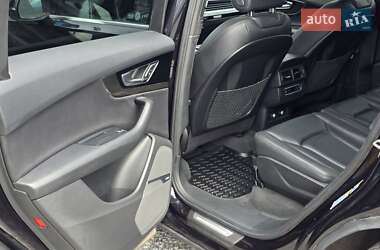 Внедорожник / Кроссовер Audi Q7 2018 в 