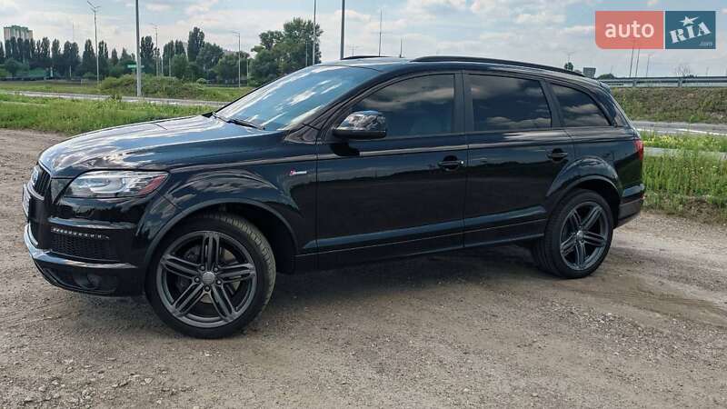 Внедорожник / Кроссовер Audi Q7 2015 в Киеве