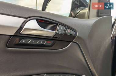 Позашляховик / Кросовер Audi Q7 2015 в 