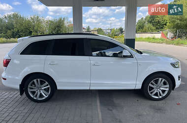 Внедорожник / Кроссовер Audi Q7 2011 в 