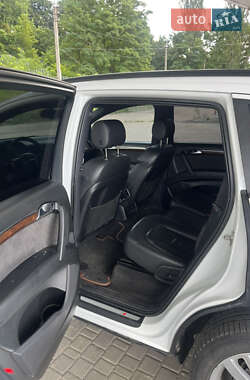 Внедорожник / Кроссовер Audi Q7 2011 в 