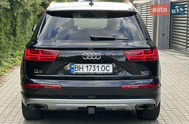 Внедорожник / Кроссовер Audi Q7 2018 в 