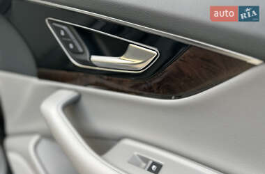 Внедорожник / Кроссовер Audi Q7 2018 в 