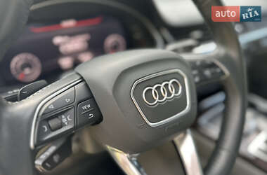 Внедорожник / Кроссовер Audi Q7 2018 в 