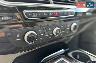 Внедорожник / Кроссовер Audi Q7 2018 в 
