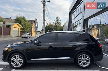 Внедорожник / Кроссовер Audi Q7 2015 в 