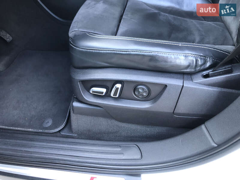 Внедорожник / Кроссовер Audi Q7 2011 в Черновцах