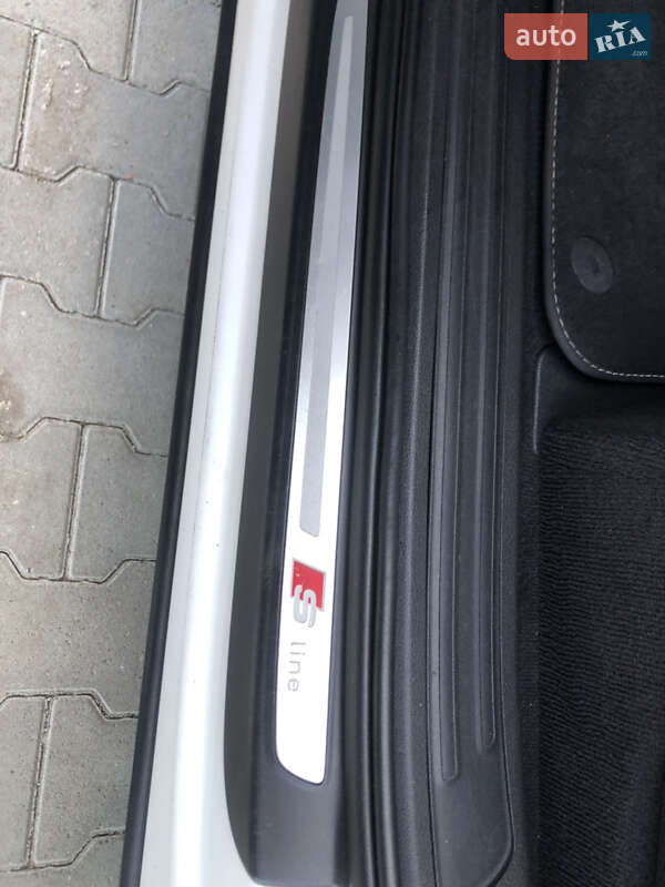 Внедорожник / Кроссовер Audi Q7 2011 в Черновцах