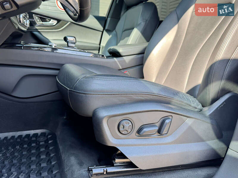 Внедорожник / Кроссовер Audi Q7 2018 в Киеве