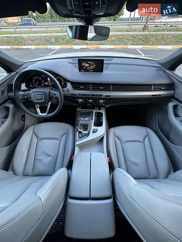 Внедорожник / Кроссовер Audi Q7 2018 в Белогородке
