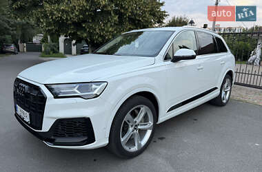 Позашляховик / Кросовер Audi Q7 2018 в Києві