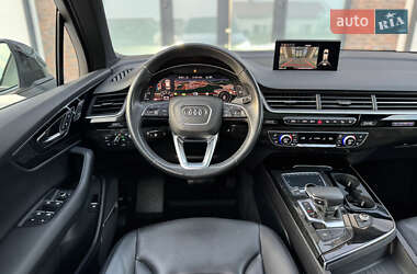 Внедорожник / Кроссовер Audi Q7 2019 в 