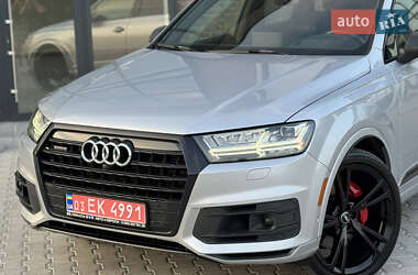 Внедорожник / Кроссовер Audi Q7 2019 в 